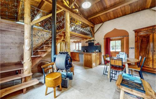 Les Fosses Maison | Cozy Home In Les Fosses With Kitchen