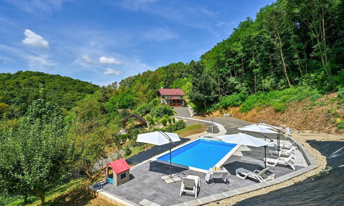 Varazdinske Toplice Maison | Maison confortable à Martinkovec avec.