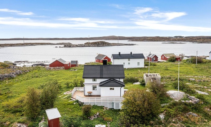 Dyrvik Maison | Maison confortable à Norddyrøy avec.