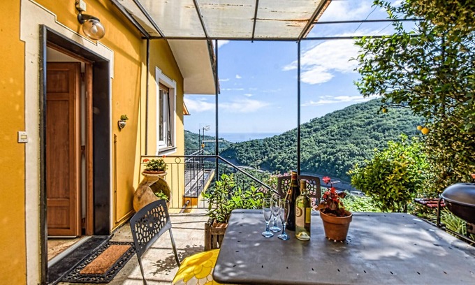 Teriasca Maison | Maison confortable à Sori avec vue sur.