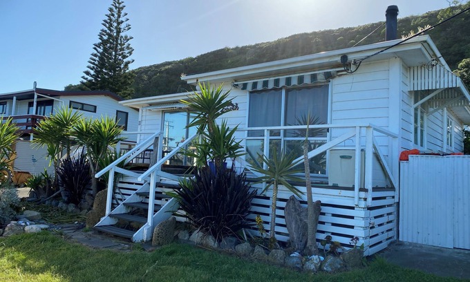 Palliser Bay Maison | Cozy home, plenty of room for the whole family