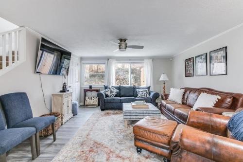 South Bend Maison | Cozy Home w/Sonos + Walking to Notre Dame