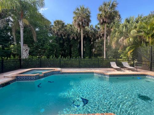 Wellington Maison | Cozy home with big pool in Wellington!