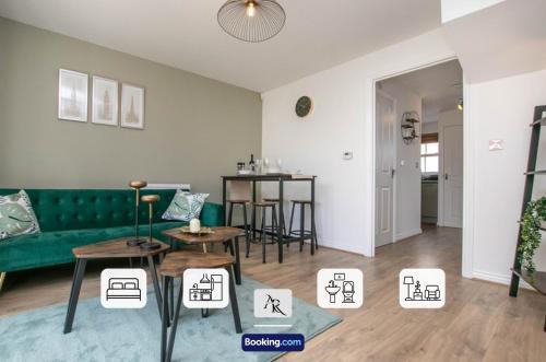 Colchester Maison | Cozy House By AR Properties Short Lets & Serviced Accommodation Colchester