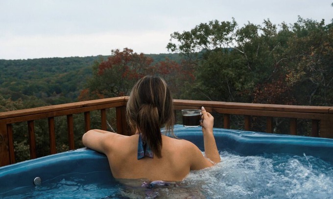 Muenster Maison | Cozy house close to wineries; hot tub; amazing views of Red River Valley