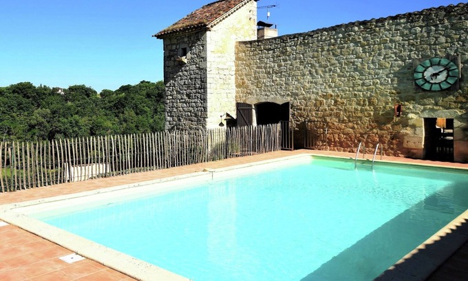 Bon-Encontre Cottage | Château rustique de Bon-Encontre avec terrasse
