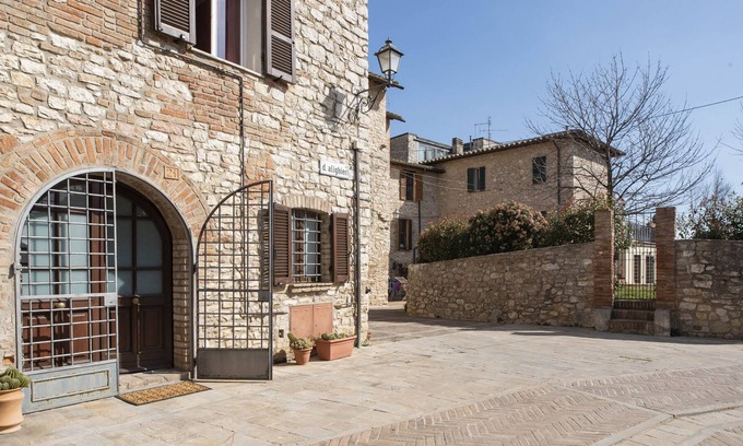 Collesanto Maison | COZY HOUSE IN THE CHARMING UMBRIAN VILLAGE