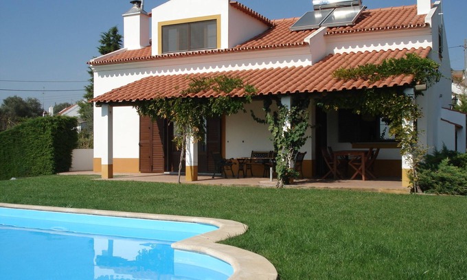 Lavre Cottage | Maison confortable avec piscine privée à Lavre, à 1 heure de Lisbonne
