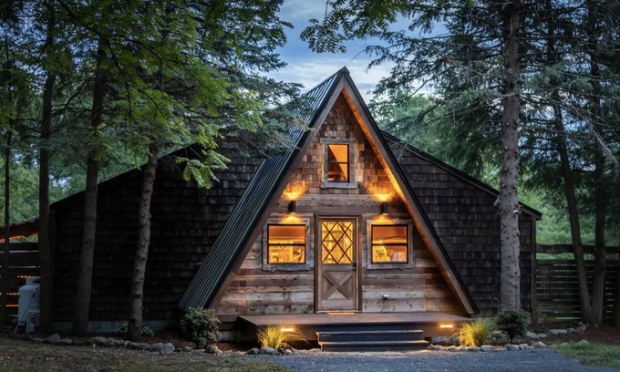 Freehold Cabine | Cozy Hudson Valley A-Frame