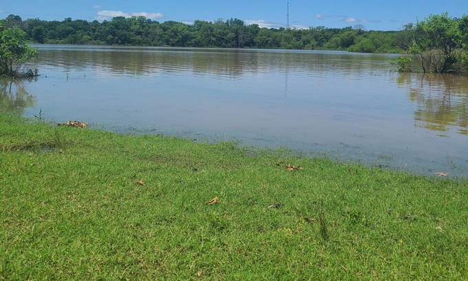 Checotah Maison | Cozy lake retreat! Short walk to community beach and boat ramp!