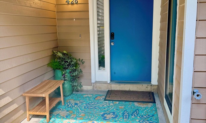 Dodds Addition Appartement | Cozy Lake-View Retreat Near Beach, Trails and Bay between Rehoboth and Dewey