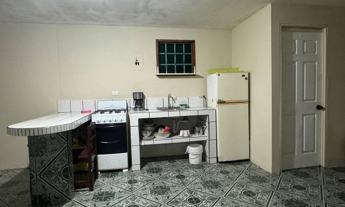 Manuel Antonio Appartement | Cozy "LORITO" Apartment at MANUEL ANTONIO/4 People
