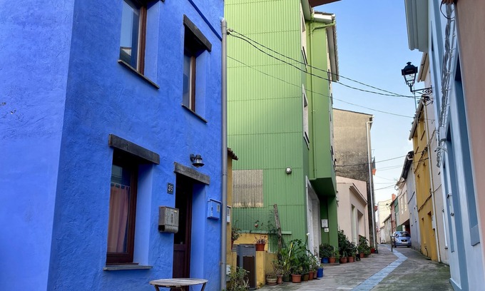 Porto de Espasante Maison | Cozy love nest just steps from the beach!