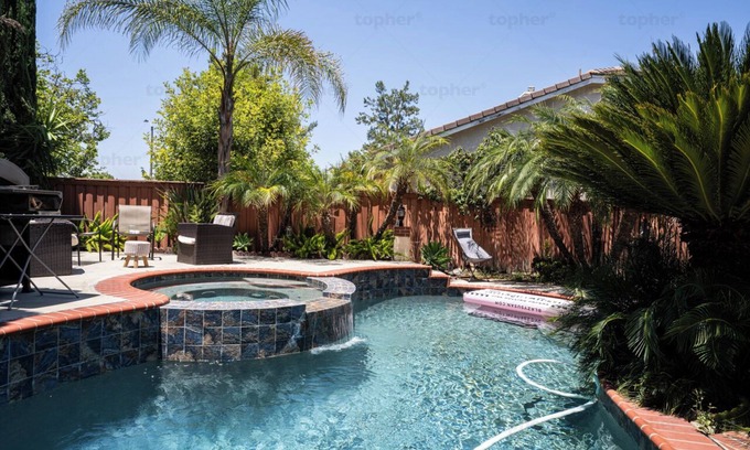 Riverside Maison | Cozy Luxe Stay w/Resort-Style Amenities