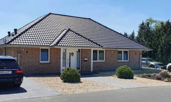 Roth bei Prum Maison | Cozy luxury vacation home Eifelblick Schneifel with garden sauna and dream view