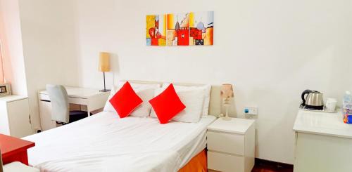 Kuala Lumpur Maison | Cozy Master Room at Suria Kipark Damansara Apartment Homestay Sleeps 3