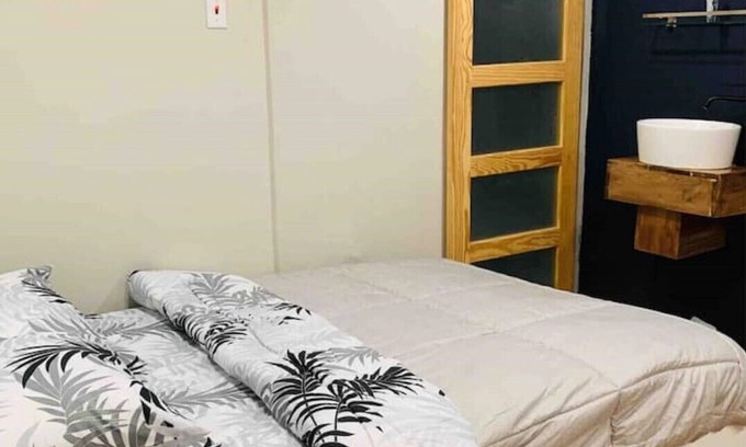 Woodbrook Appartement | Cozy Micro-studio Apartment in Woodbrook