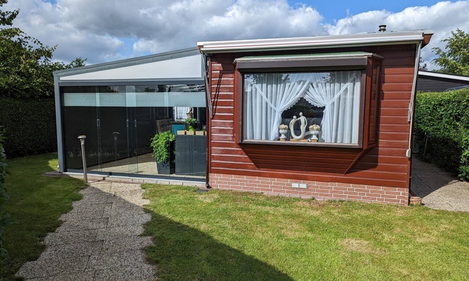Lathum Maison | Cozy mobile home for the whole family in Holland by the lake