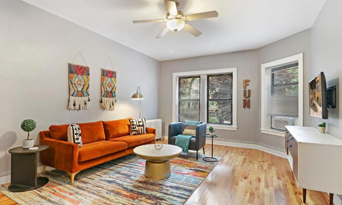Lake View East Appartement | Cozy Modern 1BR Apt, 10-min Walk to Wrigley Field - Stratford 1E 3E rep