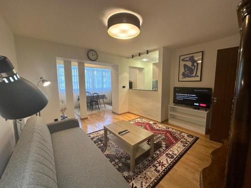 Saburtalo Appartement | Cozy & Modern Flat Near Metro Station Delisi