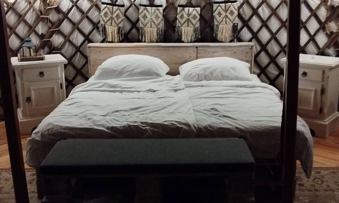 Selmsdorf Cabine | Cozy Mongolian yurt between the Hanseatic city and the sea on a country farm.
