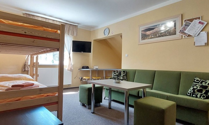 Zuberec Appartement | Cozy Mountain Retreat – Just 5 Minutes from the Ski Resort