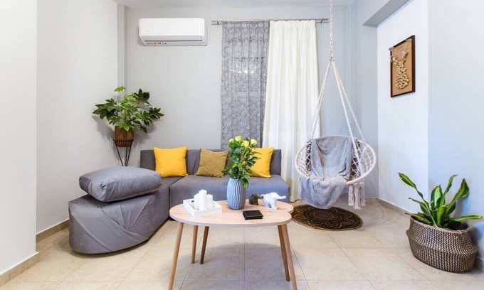 Galatas Appartement | Cozy Nikola's Vineyard Apartment Ground Floor