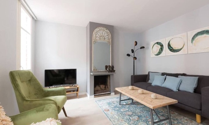 el Camp d'en Grassot i Gracia Nova Appartement | This apartment is a 2 bedroom(s), 1 bathrooms, located in Barcelona, Catalunya.