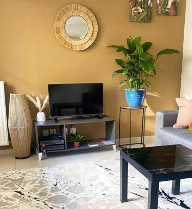 Montigny-le-Bretonneux Appartement | Cozy place near Paris
