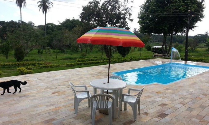 Confins Maison | Cozy place in Confins, for families, with barbecue and swimming pool.