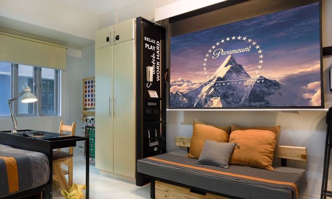 Pinagsama Copropriété | Cozy place to play, work, watch and explore BGC. Pet Friendly!