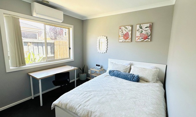 Deer Park Maison | CoZy SHARE ROOM near Deer Park Train Station
