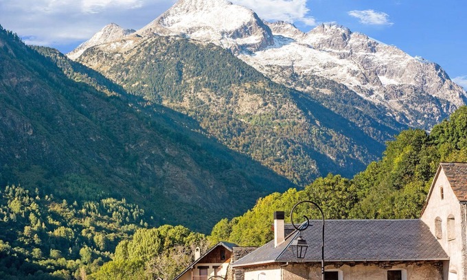 Boi Appartement | Escapade chaleureuse dans les Pyrénées