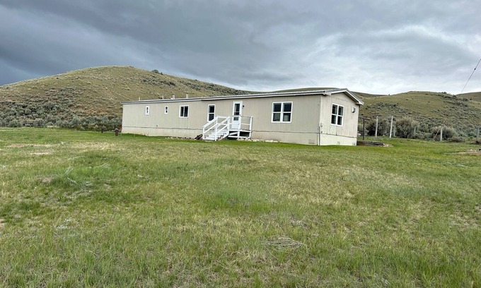 Lima Maison | Cozy Quiet Home on Sage Creek