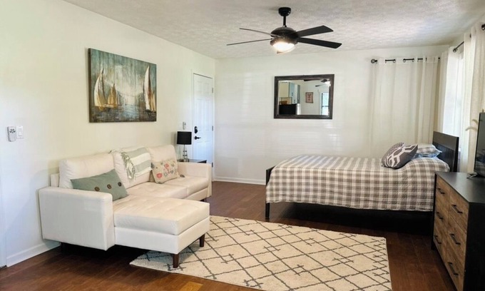 Snellville Appartement | Cozy quiet studio in serene Norris Lake Community