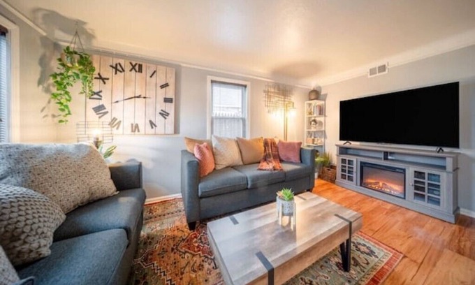 Kamm's Corners Maison | Cozy Ranch Bungalow in West Park - Cleveland
