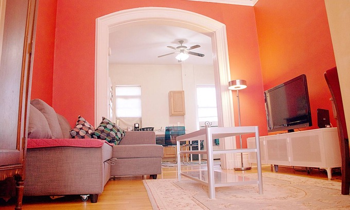McGinley Square Appartement | Cozy Red Studio à 15 minutes à pied de la station Jsq Path Commute to NYC