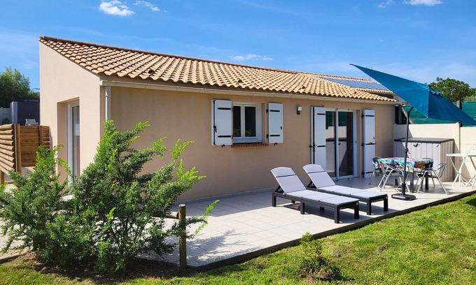 Saint-Vincent-sur-Jard Cottage | Maison rénovée avec jardin partagé de 2000m² à 1,3 km de la plage Clemenceau, idéale pour 4 personnes