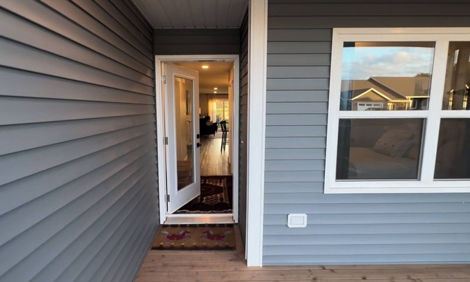 Charlottetown Maison | Cozy retreat 10 minutes to Downtown Charlottetown; 20 minutes to Stanhope beach