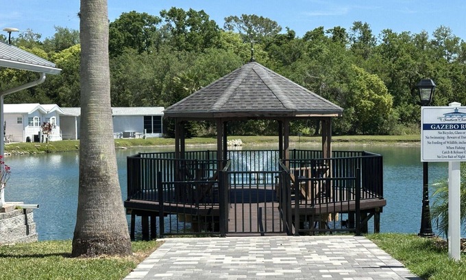 Zephyrhills South Maison | Cozy Retreat in a Charming Resort