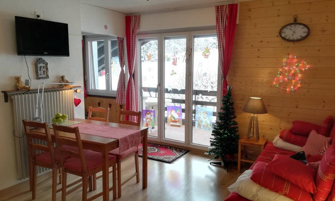 Vionnaz Appartement | Cosy & Romantic Chalet-Style Flat with Mountain View: Ideal for Skiing & Hiking