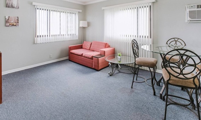 Riverview Appartement | Cozy Room in Brownstown Private Bath Wi-Fi