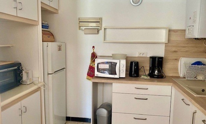 Amelie-les-Bains-Palalda Appartement | Studio cosy avec terrasse, parking et wifi - Idéal cures et centre-ville, Amélie-les-Bains
