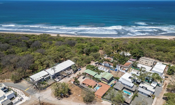 Playa Grande Cabine | Cozy Seaside AC Cabin, 300m from ocean, with pool