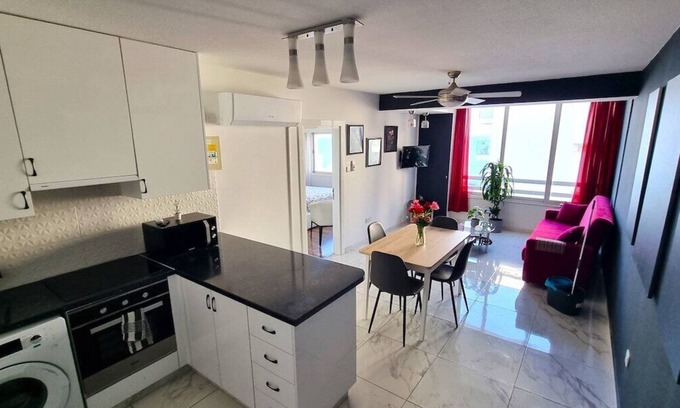 Skala Appartement | Cozy Sea View Apt w/ pool access + Netflix