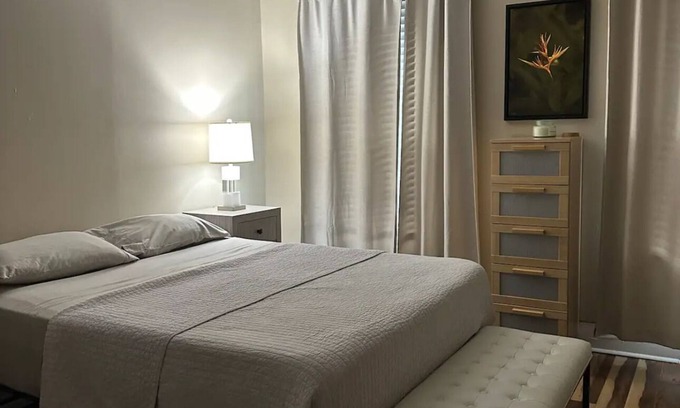 Newbold Maison | Cozy South Philly home