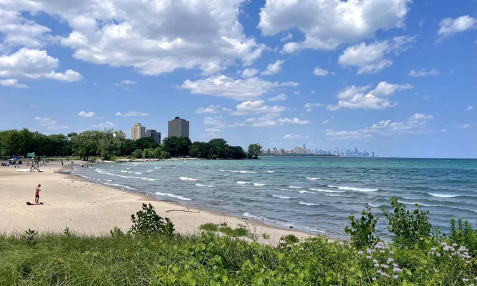 South Shore Maison | Cozy South Shore Bungalow – Near Lake, Downtown & Attractions!