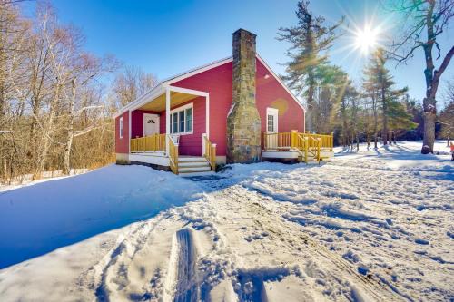 Whitingham Maison | Cozy Southern Vermont Home with On-Site Trails