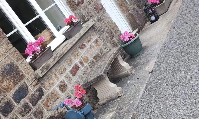Souce Autre | Cozy spacious gîte in Soucé, rural France : Sleeps 4