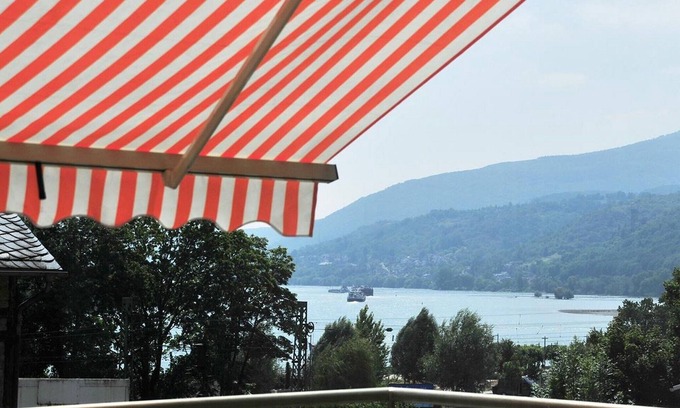 Mainz-Bingen Appartement | Appartement 'Gemütliche Fewo Mit Rheinblick' avec terrasse privée, jardin privé et Wi-Fi